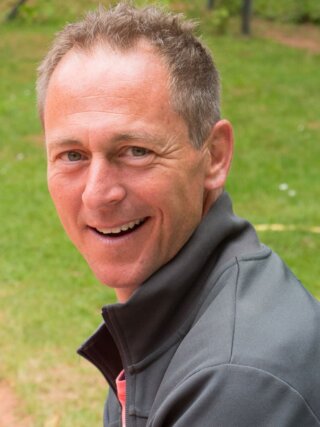 Oliver 2 Trainer der Tennisschule beim TC Blau-Weiss Wiesbaden